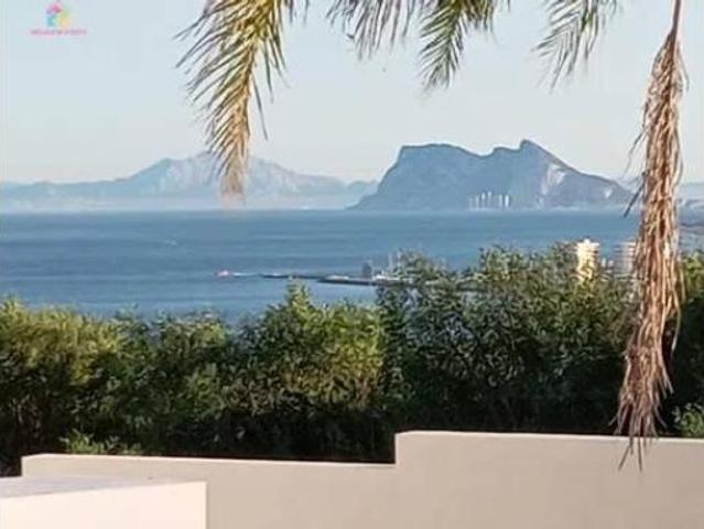 Chalet en venta en San Roque Centro, Campo de Gibraltar