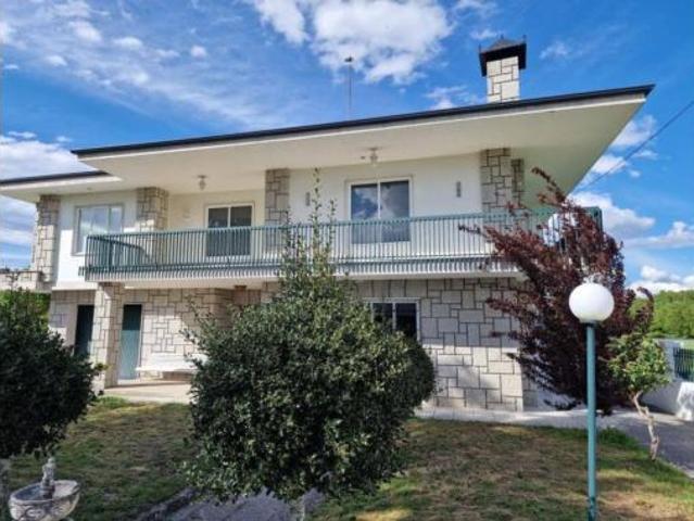Chalet en venta en A Limia, Galicia