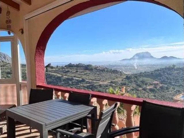 Chalet en venta en la Marina Alta, Valencia