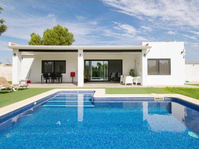Chalet en venta en Sanlúcar la Mayor, Sevilla