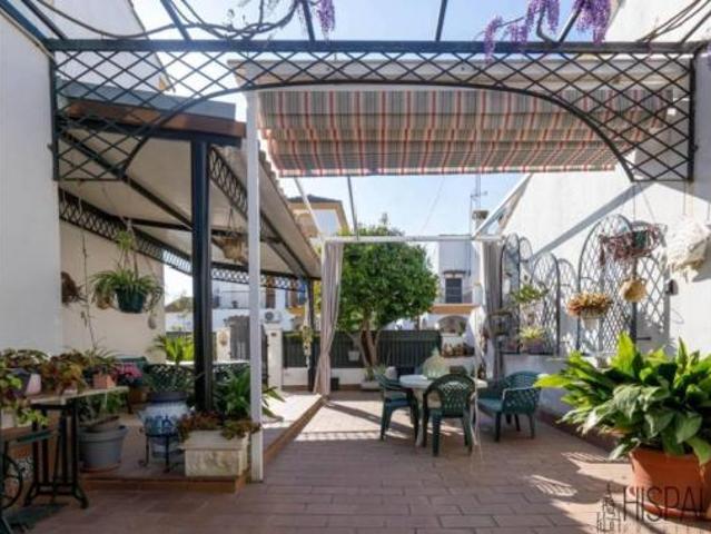 Chalet en venta en Sanlúcar La Mayor, Andalucía