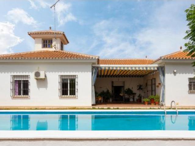 Chalet en venta en Sanlúcar La Mayor, Andalucía