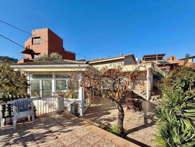 Chalet en venta en Camps Blancs, Baix Llobregat