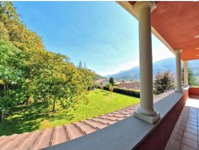Chalet en venta en Garrotxa, Catalunya