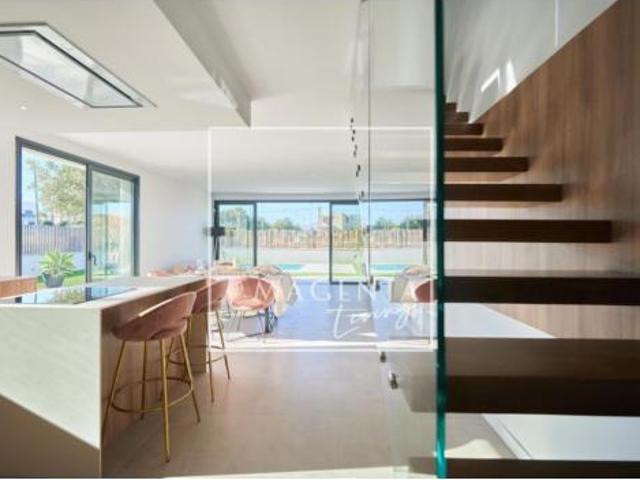 Chalet en venta en La Font, l'Alacantí