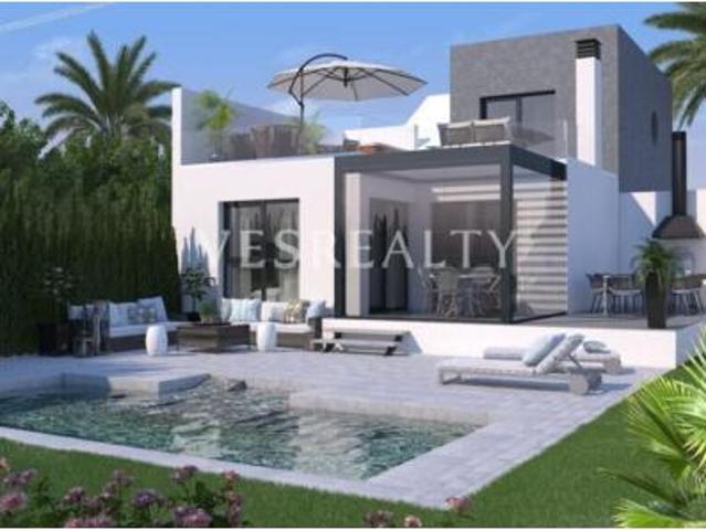 Chalet en venta en La Font, l'Alacantí