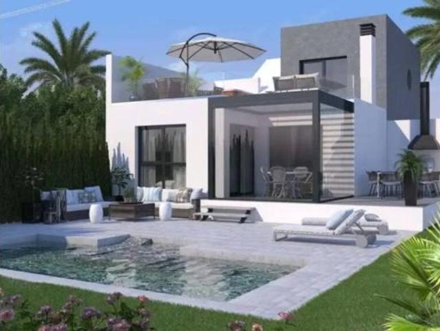 Chalet en venta en La Font, l'Alacantí