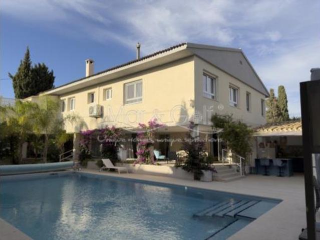 Chalet en venta en La Font, l'Alacantí