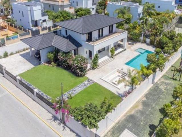 Chalet en venta en La Font, Sant Joan D'alacant