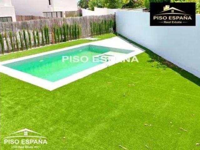 Chalet en venta en La Font, l'Alacantí