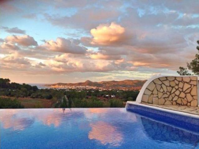 Chalet en venta en Sant Josep de sa Talaia, Eivissa
