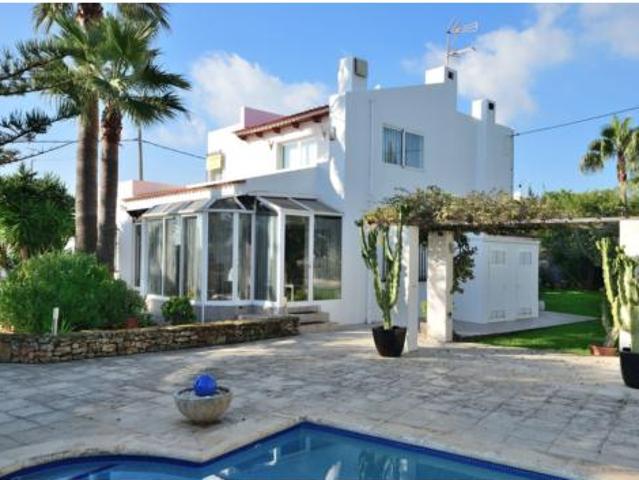 Chalet en venta en Sant Josep de sa Talaia, Eivissa