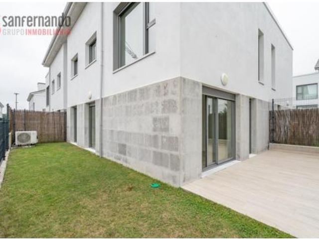 Chalet en venta en Maoño, Santa Cruz De Bezana