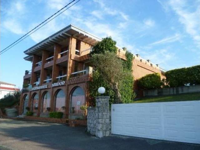 Chalet en venta en Sancibrián, Santa Cruz De Bezana