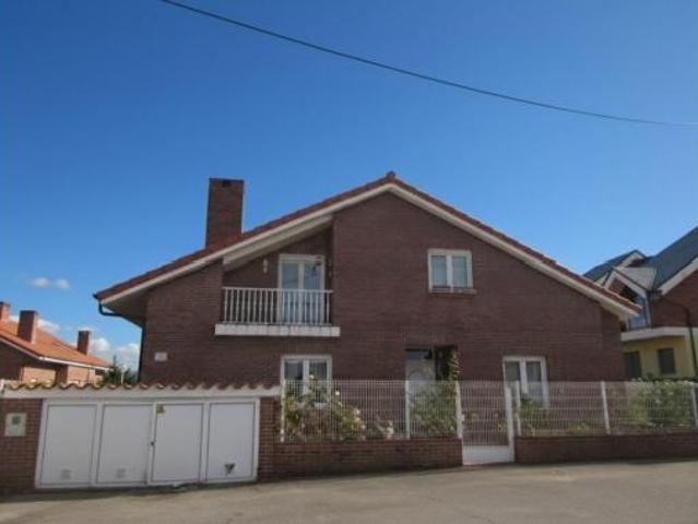 Chalet en venta en Santa María De Cayón, Cantabria
