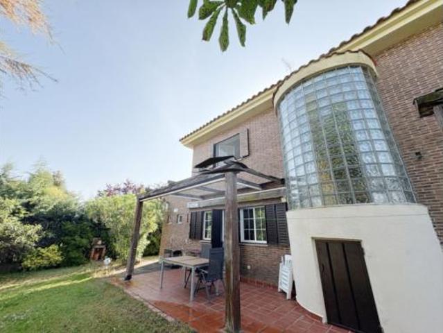 Chalet en venta en Urbanización Los Sauces, Santa Marta De Tormes