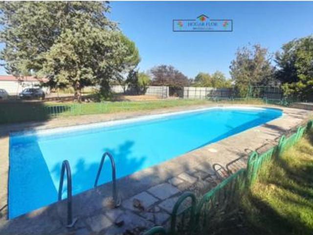 Chalet en venta en Valdelagua, Santa Marta De Tormes