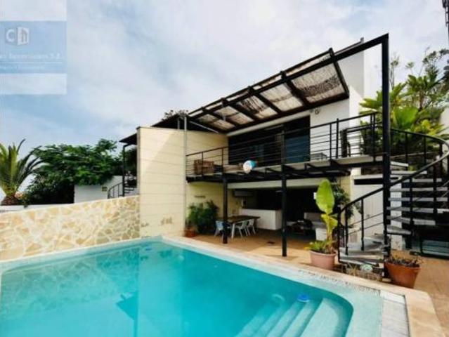 Chalet en venta en Santa Úrsula, Canarias