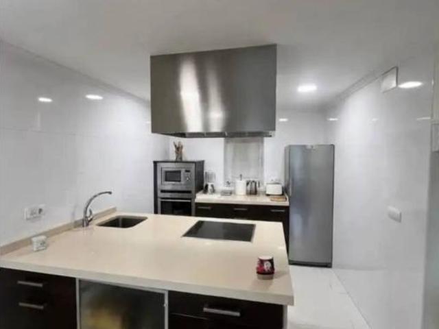 Chalet en venta en Peñacastillo, Santander