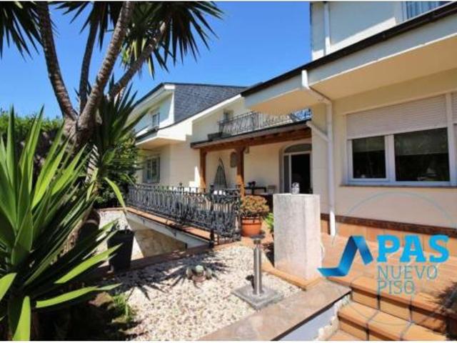 Chalet en venta en San Román, Santander