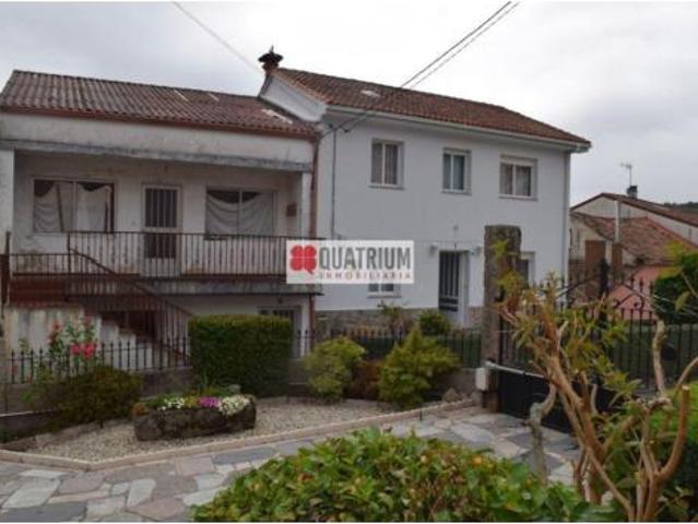 Chalet en venta en A Rocha Vella, Santiago