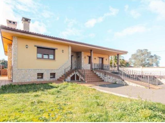 Chalet en venta en Santo Adriano, Asturias