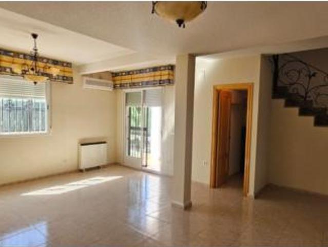 Villa en venta en Santo Domingo-caudilla, Val de Santo Domingo