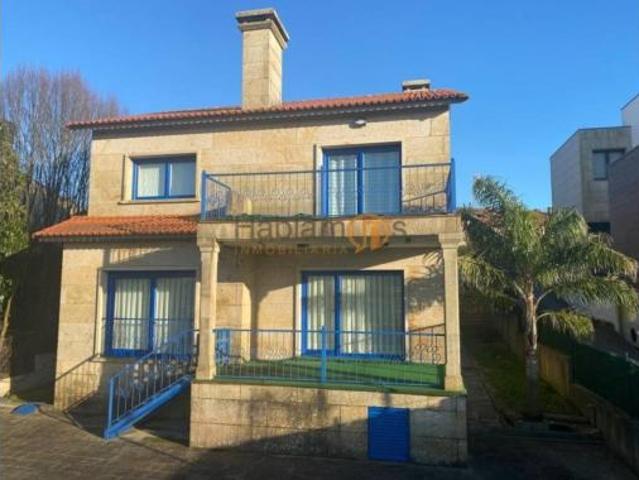Villa en venta en Sanxenxo, Gondar de Abaixo