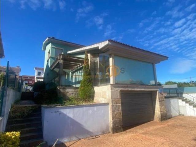 Villa en venta en Sanxenxo, Rouxique