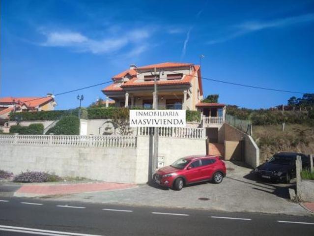 Villa en venta en Sanxenxo, Padriñán