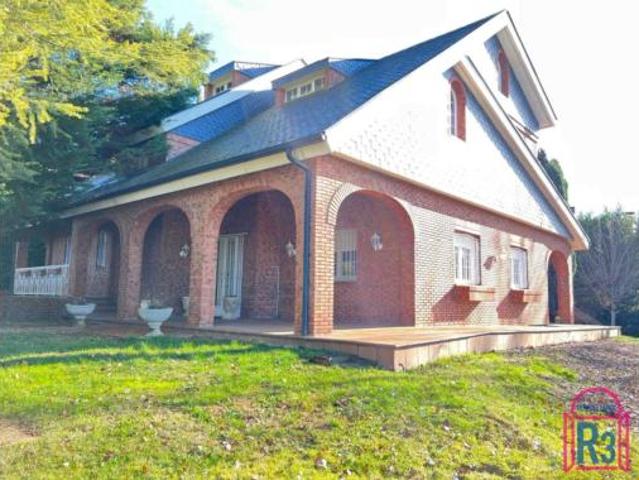 Chalet en venta en Sariegos, Castilla y León