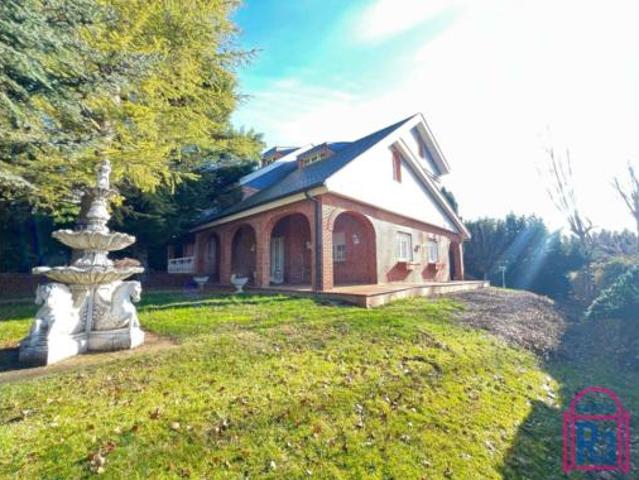 Chalet en venta en Sariegos, Castilla y León