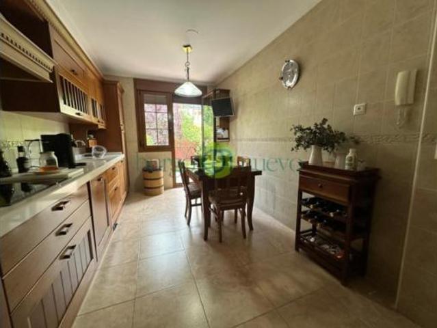 Chalet en venta en Carbajal de la Legua, Sariegos