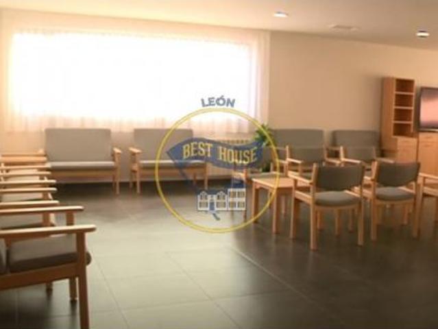 Chalet en venta en Carbajal de la Legua, Sariegos
