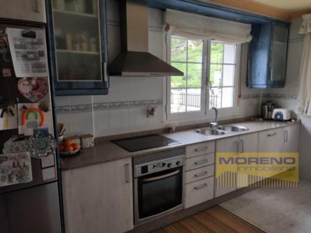 Chalet en venta en Sarria