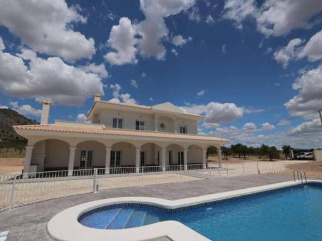 Chalet en venta en María Moliner, l'Alt Vinalopó / El Alto Vinalopó
