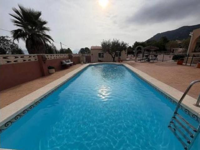Chalet en venta en l'Alt Vinalopó / El Alto Vinalopó, Valencia