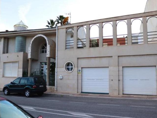 Chalet en venta en María Moliner, l'Alt Vinalopó / El Alto Vinalopó