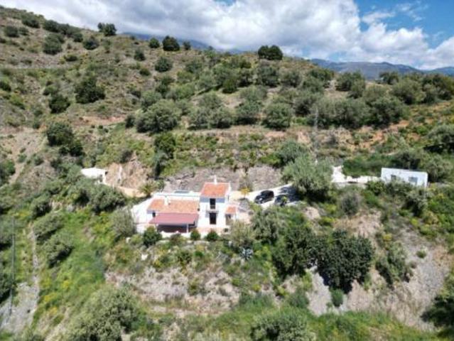 Villa en venta en Sedella