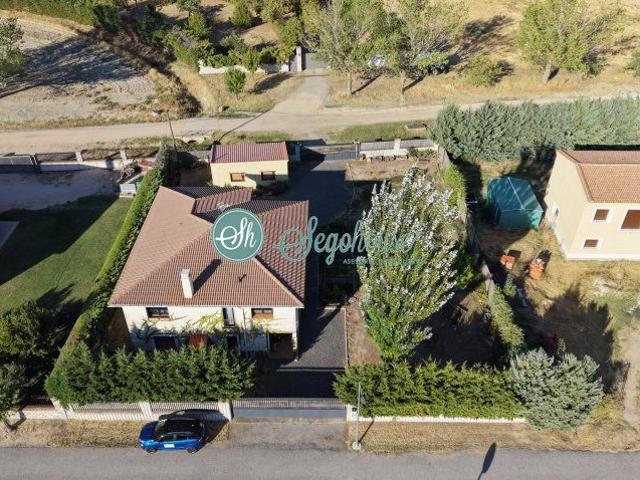 Chalet en venta en Santa María la Real de Nieva, Segovia