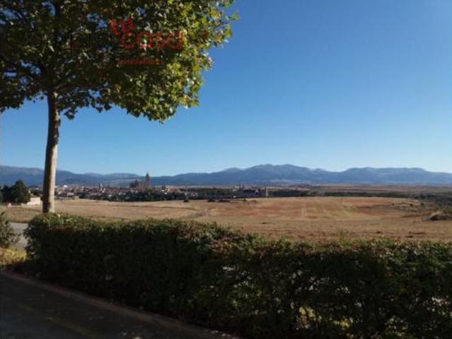 Chalet en venta en Zamarramala, Segovia