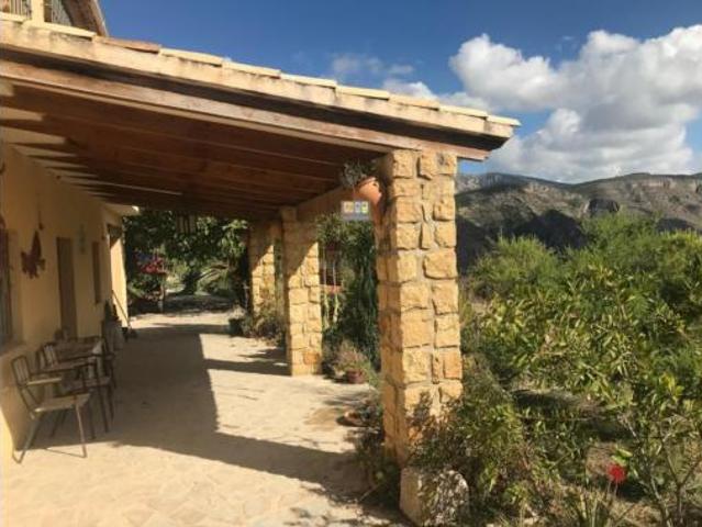Chalet en venta en la Marina Baixa, Valencia
