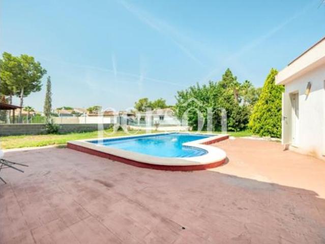Chalet en venta en el Camp de Túria, Valencia