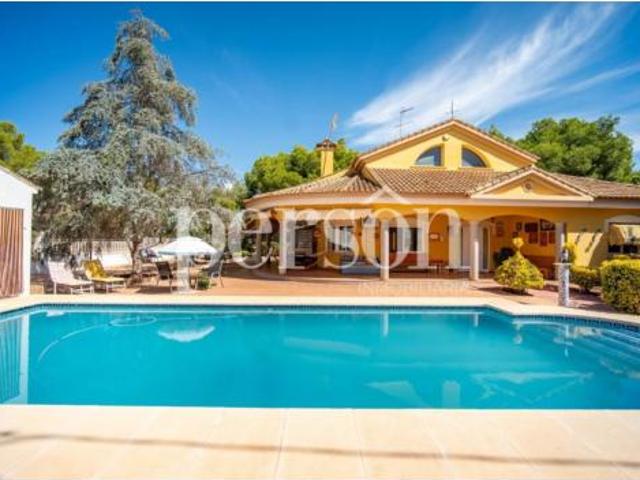 Chalet en venta en el Camp de Túria, Valencia