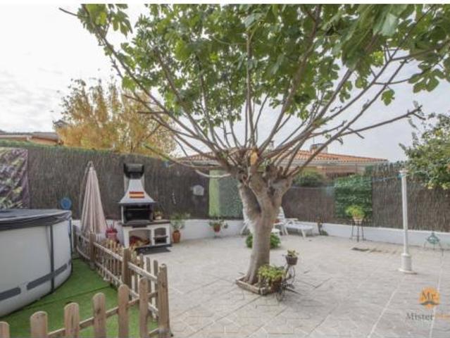 Chalet en venta en Serranillos Del Valle, Madrid