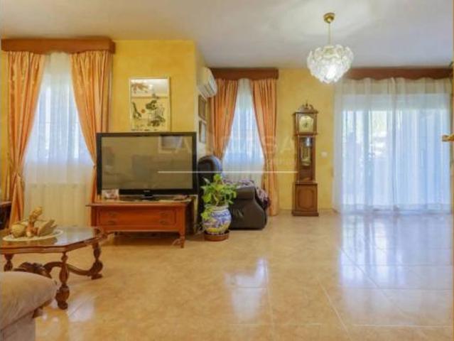 Chalet en venta en Serranillos Del Valle, Madrid
