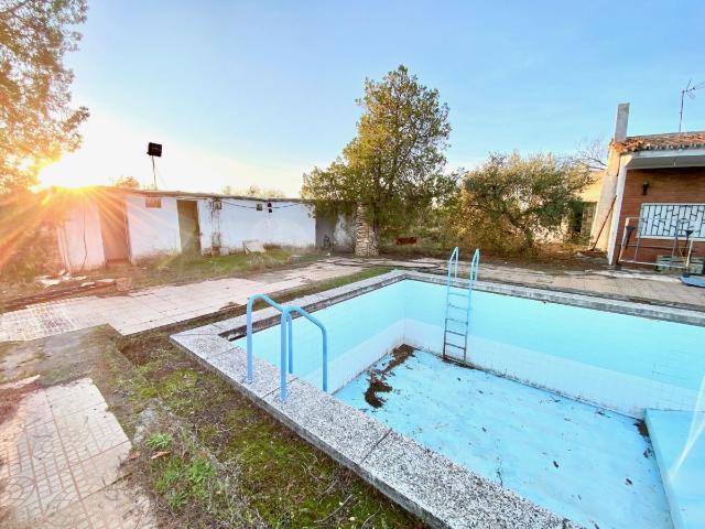 Chalet en venta en Morón De La Frontera, Andalucía