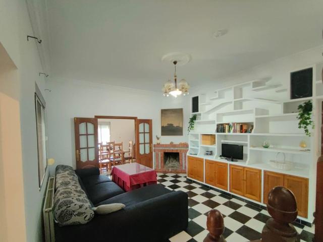 Chalet en venta en Carmona, Andalucía