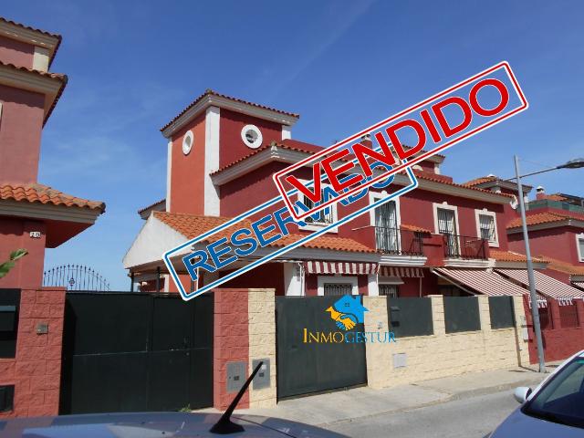 Chalet en venta en Salteras, Andalucía