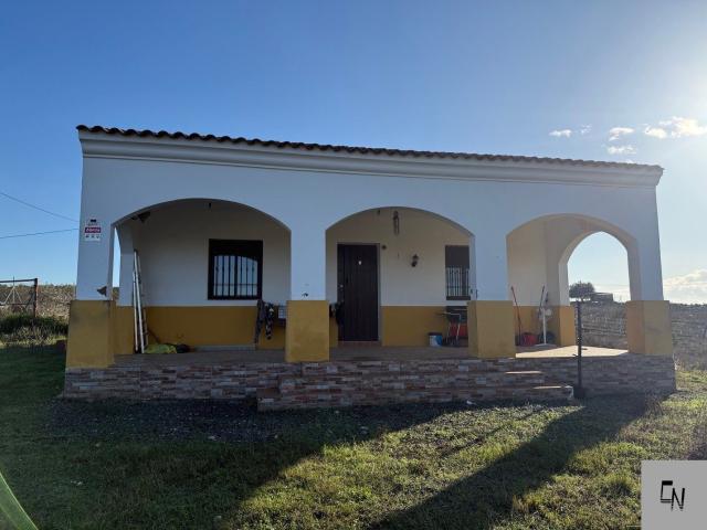 Chalet en venta en Cantillana, Andalucía